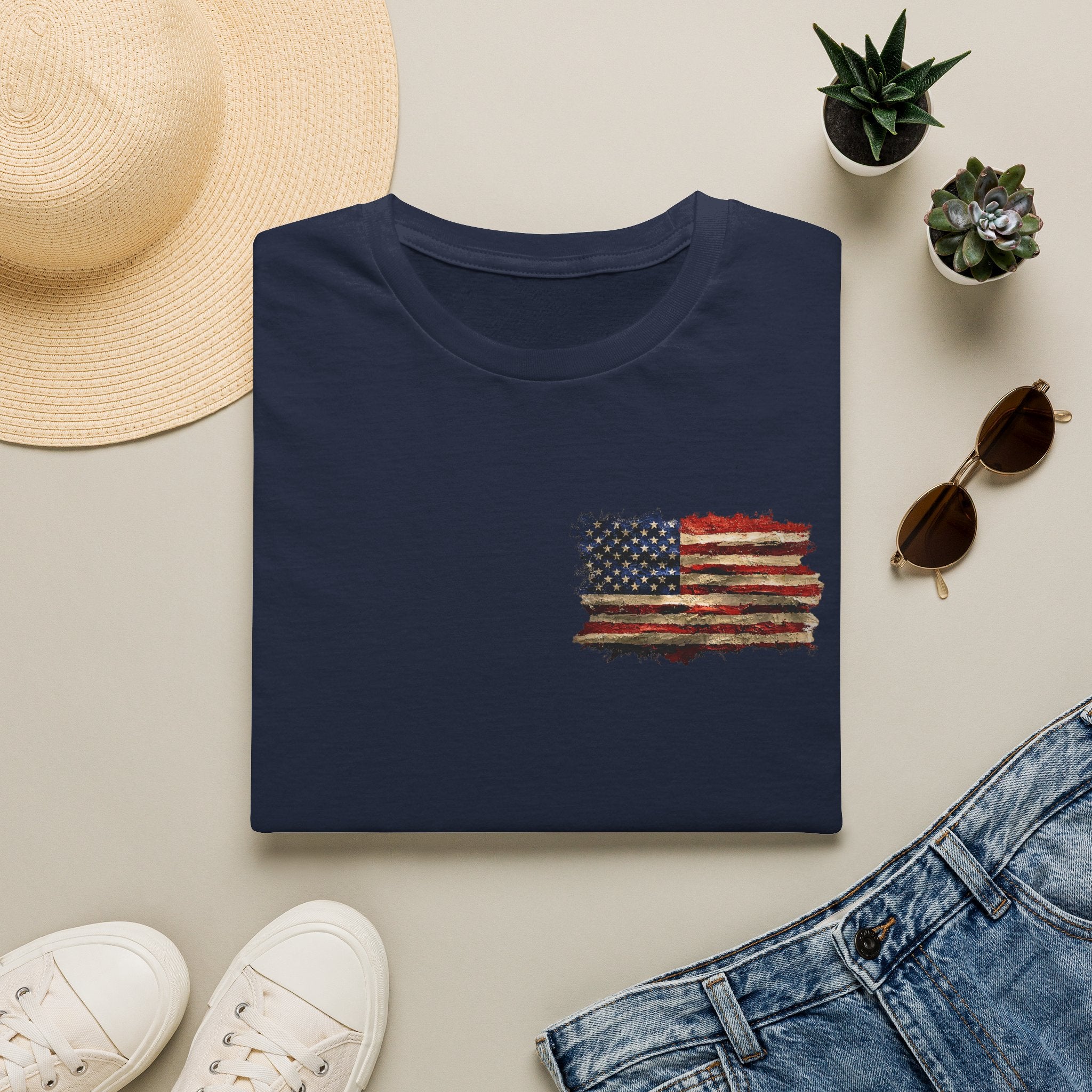 Distressed American Flag T-Shirt — Vintage USA Patriotic Tee