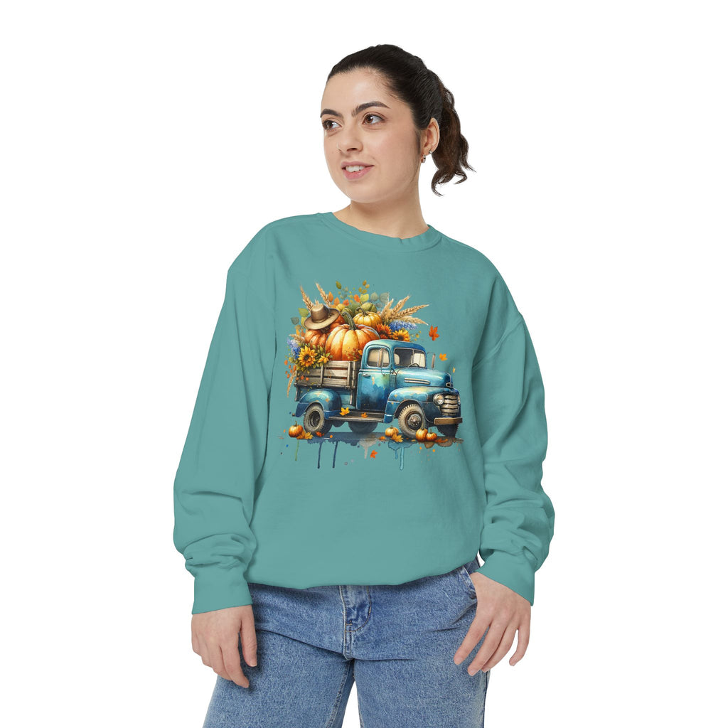 Fall Vintage Truck Sweatshirt – Pumpkin Harvest Graphic Crewneck