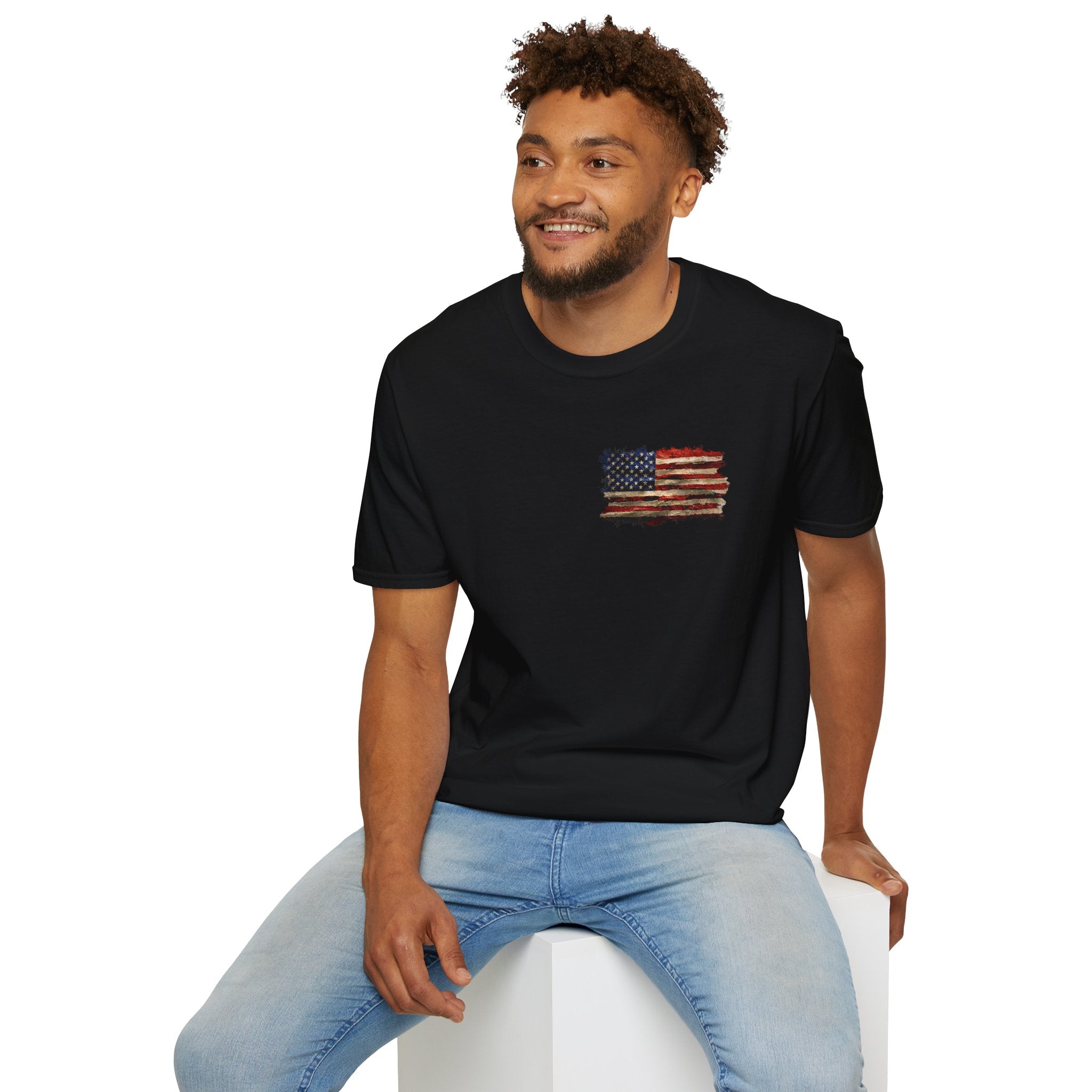 Distressed American Flag T-Shirt — Vintage USA Patriotic Tee