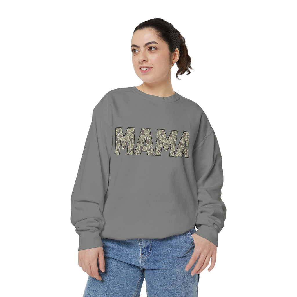 Mama Camo Sweatshirt — Cozy Mom Crewneck with Floral Pattern "MAMA"