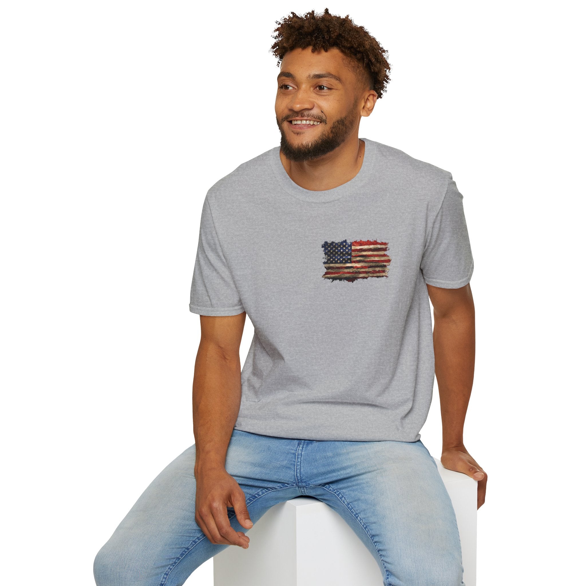 Distressed American Flag T-Shirt — Vintage USA Patriotic Tee