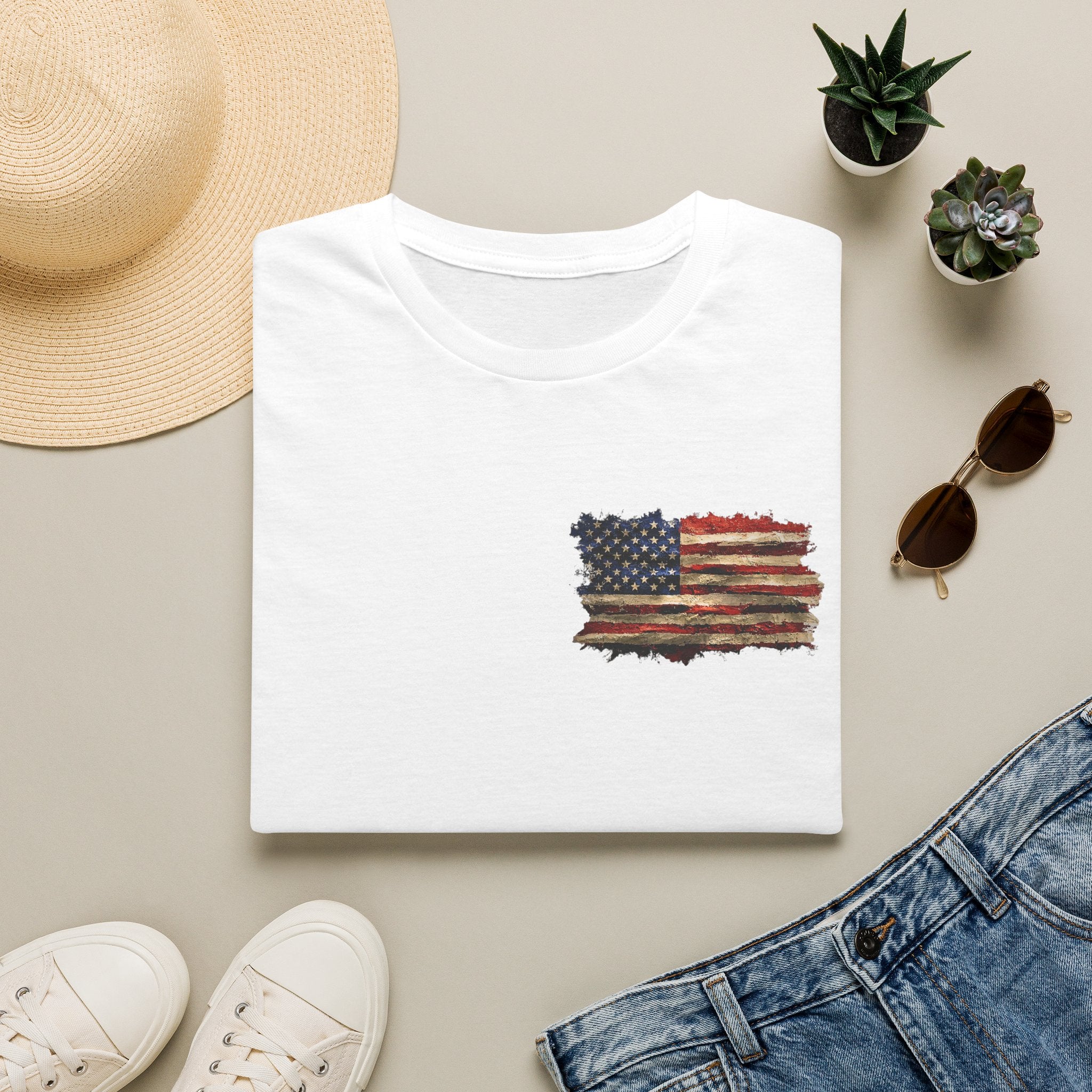 Distressed American Flag T-Shirt — Vintage USA Patriotic Tee