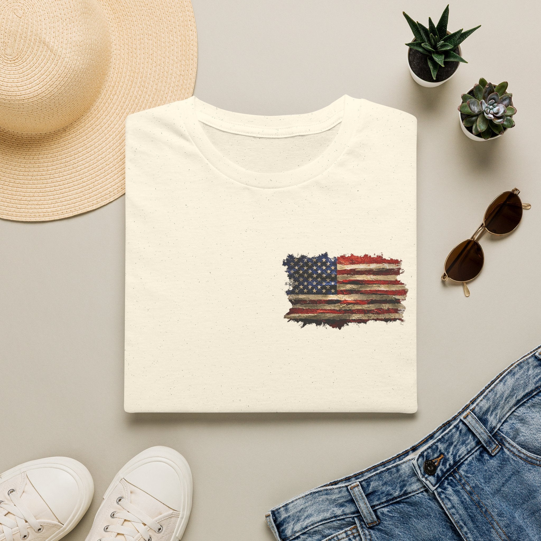 Distressed American Flag T-Shirt — Vintage USA Patriotic Tee