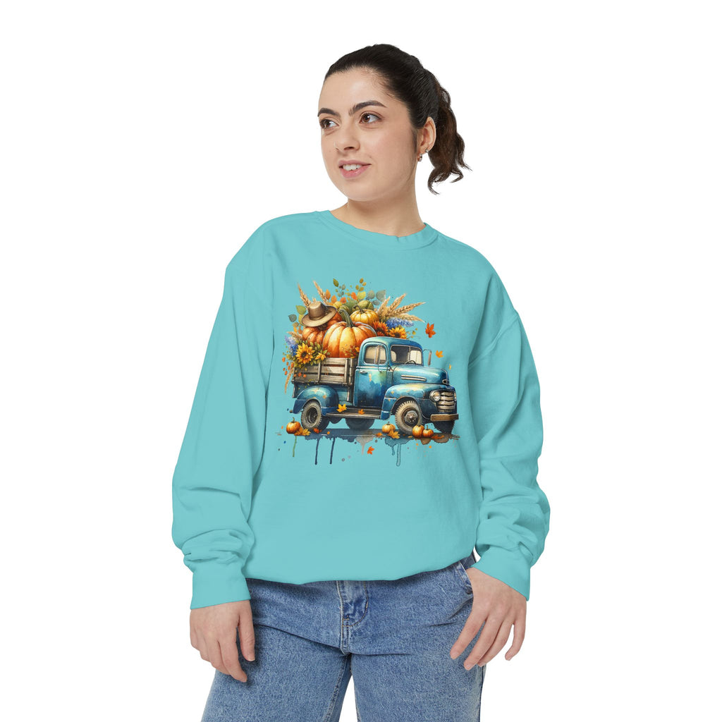Fall Vintage Truck Sweatshirt – Pumpkin Harvest Graphic Crewneck