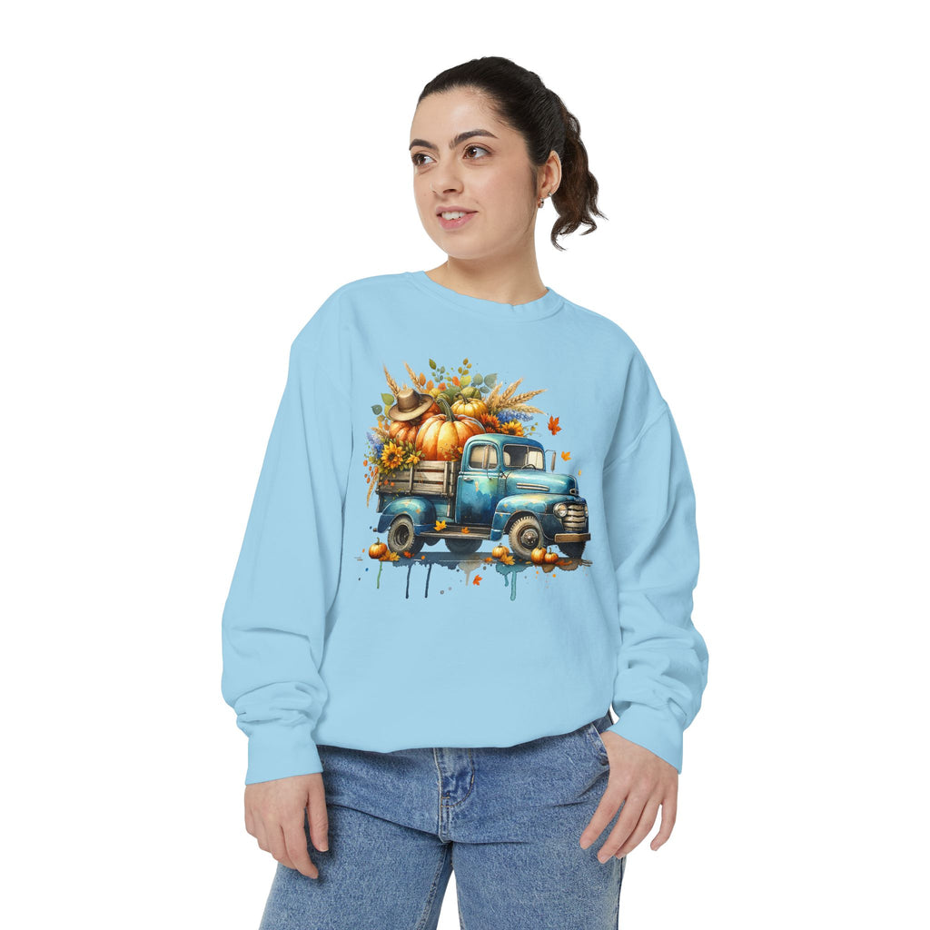 Fall Vintage Truck Sweatshirt – Pumpkin Harvest Graphic Crewneck