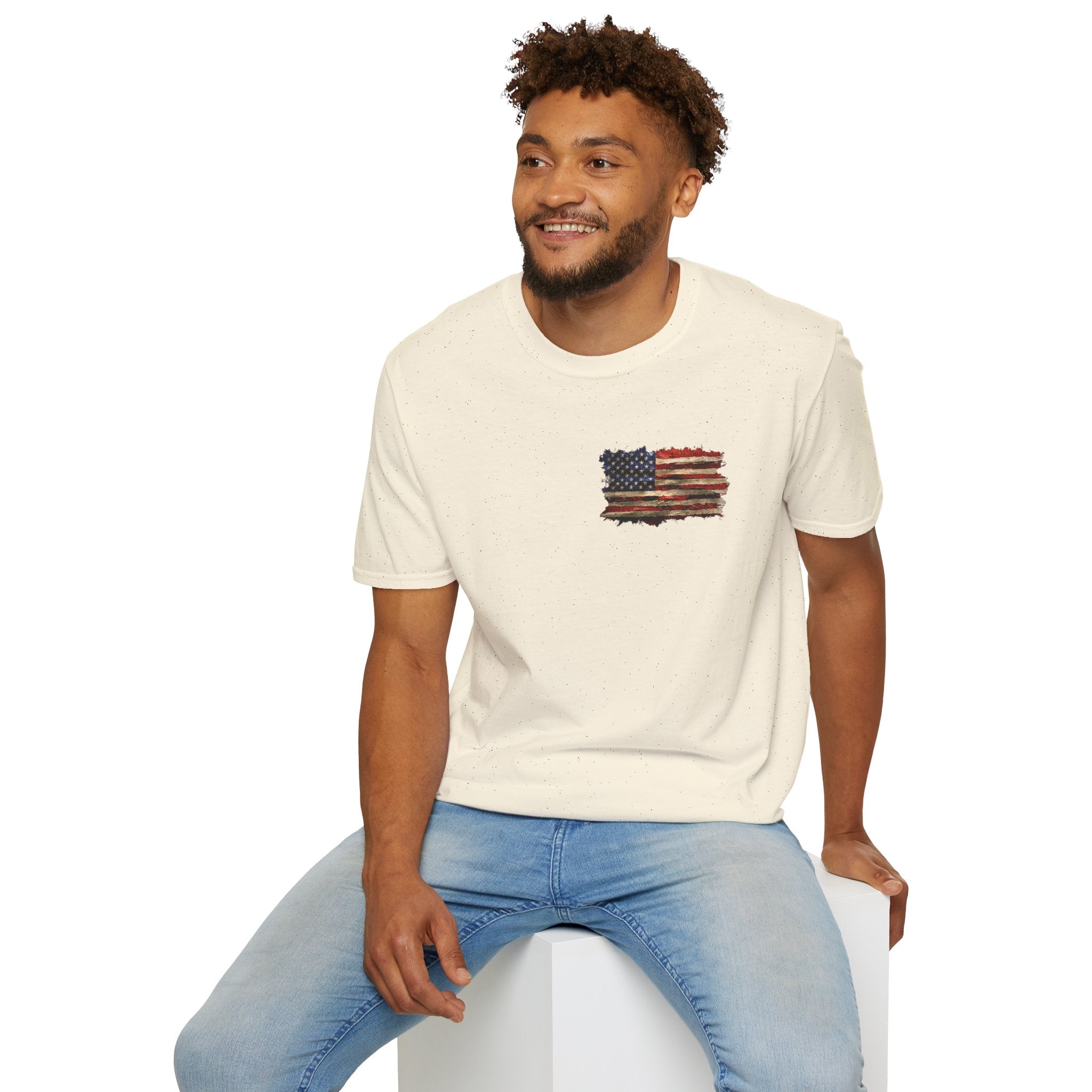 Distressed American Flag T-Shirt — Vintage USA Patriotic Tee