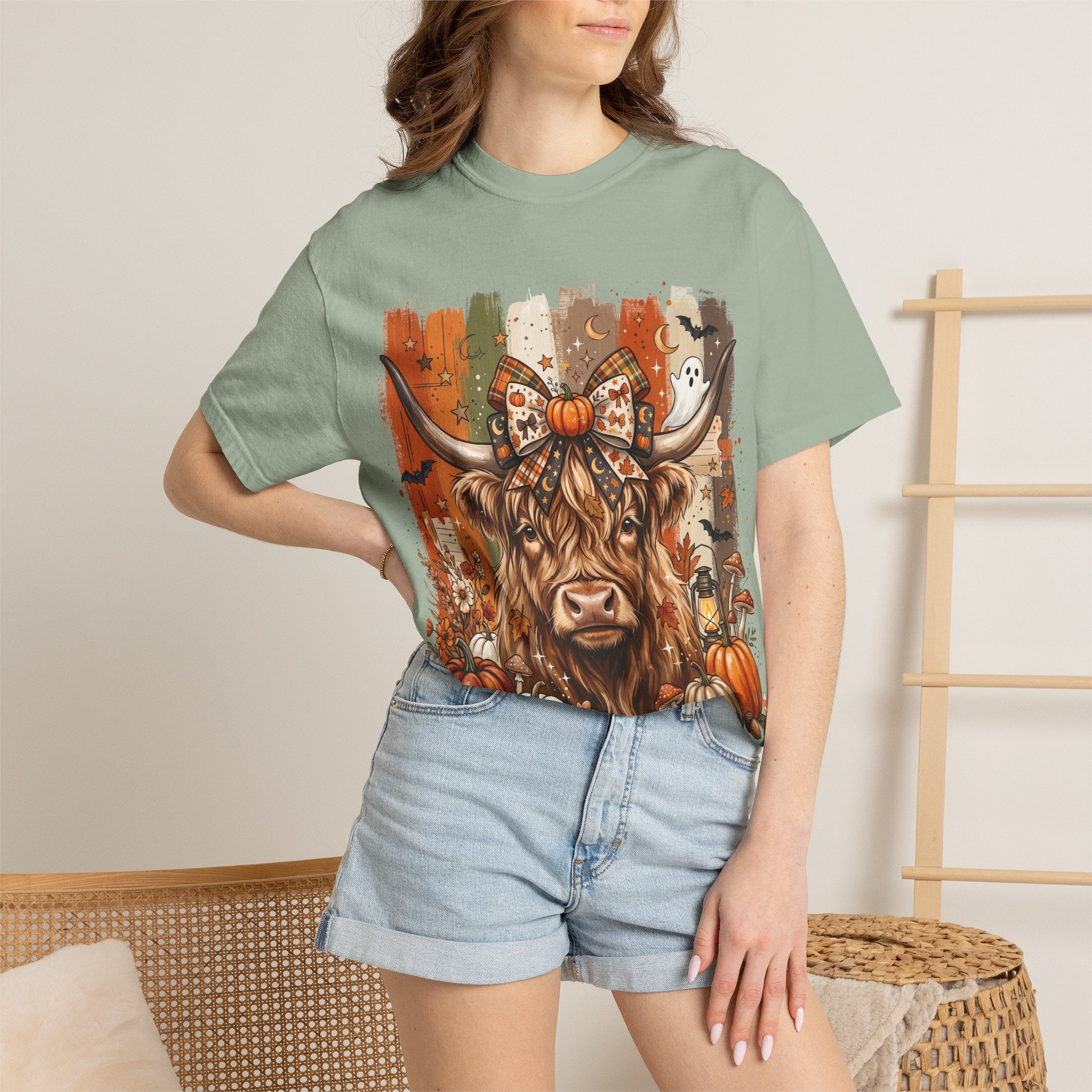 Highland Cow Halloween Pumpkin T-Shirt