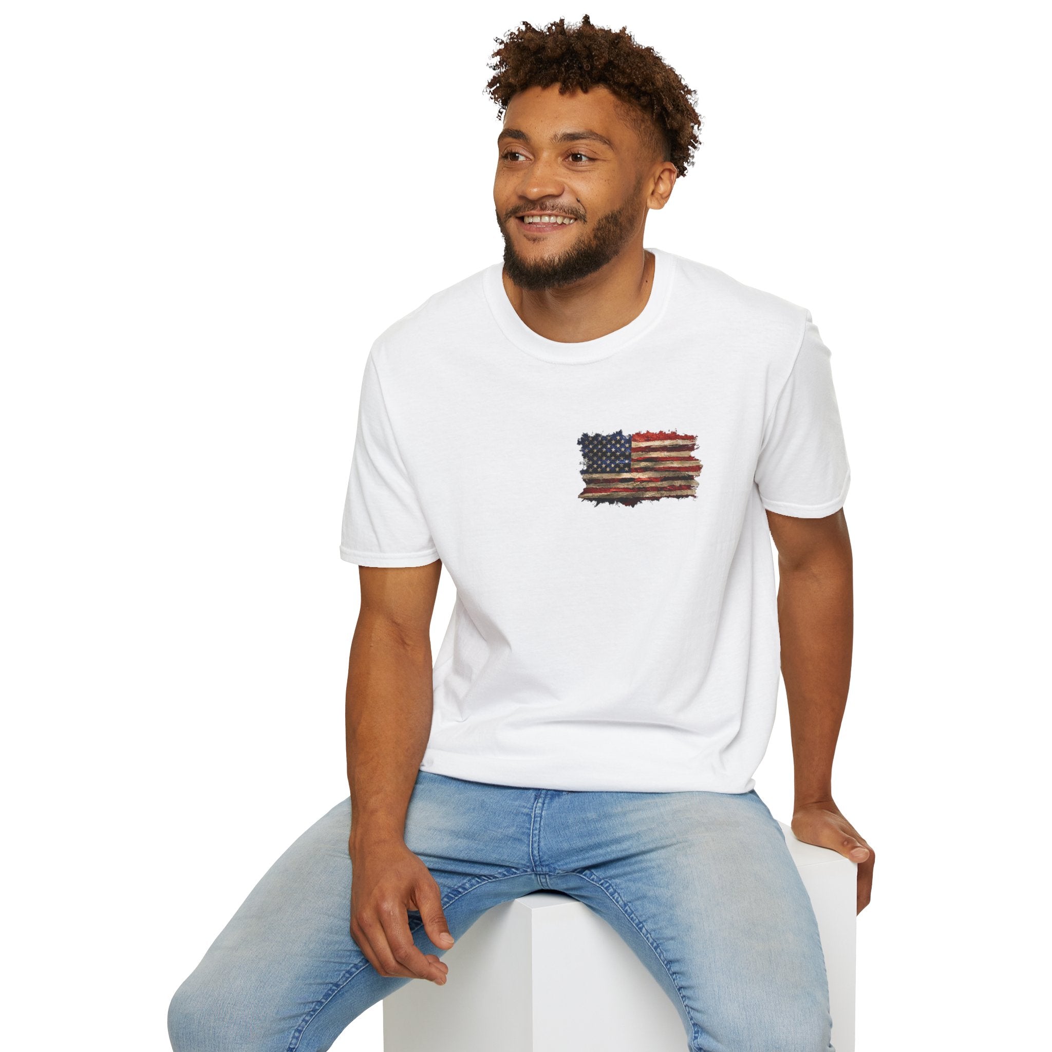 Distressed American Flag T-Shirt — Vintage USA Patriotic Tee