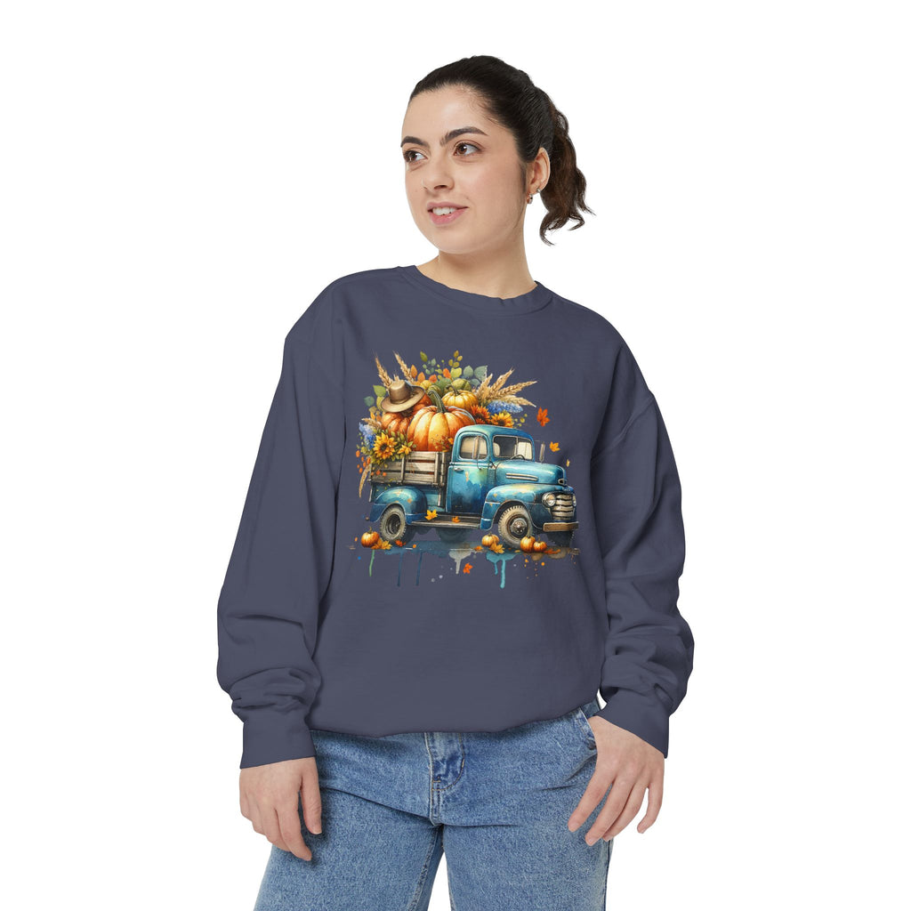 Fall Vintage Truck Sweatshirt – Pumpkin Harvest Graphic Crewneck