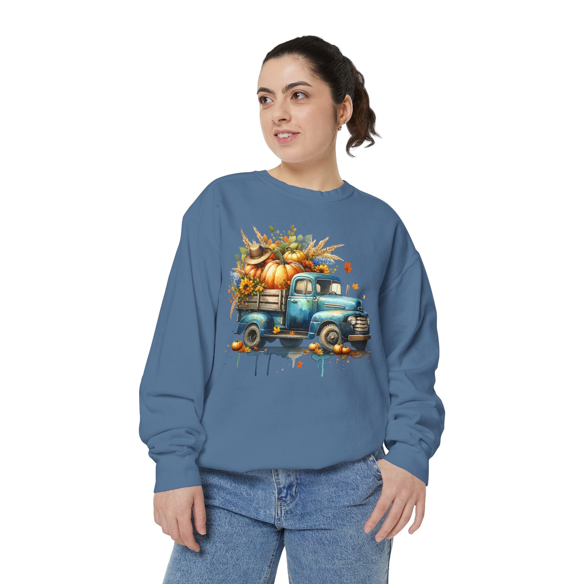 Fall Vintage Truck Sweatshirt – Pumpkin Harvest Graphic Crewneck